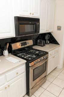Spacious King Suite Mid Town Home With Serene Patio - Hattiesburg - 5