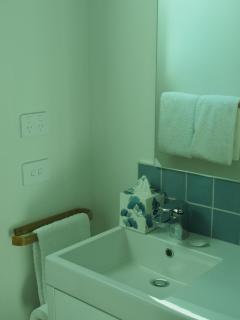 Boutique Tiny House - Te Anau Country Accommodation - 4