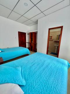 Hostal Punta Arena - Puerto Villamil - 7