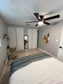 Bohemian 1 Bedroom- Minutes from Busch Gardens - 4