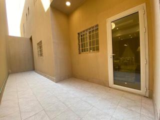 F residence, Elegant & Luxury - 8