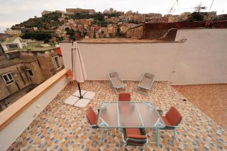 Stunning View with 3 Terraces near DANTE SQ! By HouseinNaples - Naples - 7