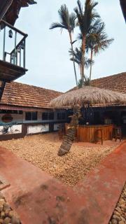 Vrindavanam Heritage Home - Alleppey - 4