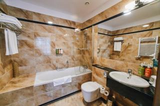 Holiday Inn Krakow City Centre by IHG - Krakow - 8