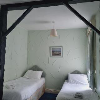 The New Osterley Hotel - 3