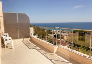 Spacious 3BD Flat with Large Terrace & Sea View by Flat Mаnager - 5