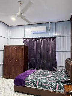 Lavender Homestay Desa Chendering 3 bedrooms Kuala Terengganu - Kuala Terengganu - 8