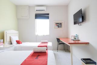 RedDoorz Plus at Sunrise Hotel Sanur - Sanur - 8