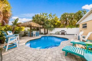 Anna Banana 501 N Shore Dr - 0