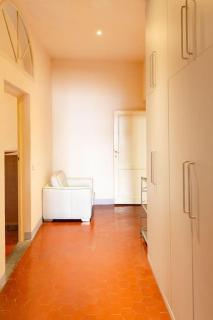 Elegant Apartment Near Piazza Della Signoria - 2