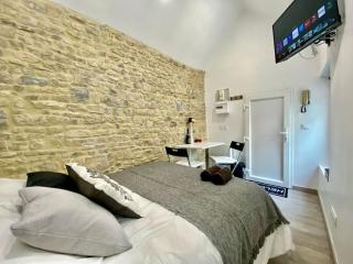 Bed in the city - APPART’HOTEL - Historical center - Bayeux - 0