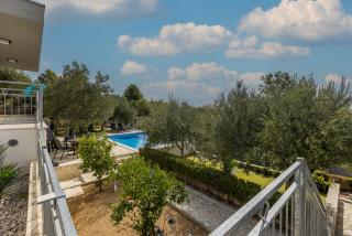 Villa Olive Gardens - 1
