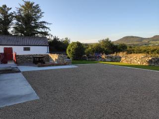 White Barn Cottage - Clonmany - 4