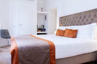 Home at Rome St. Peter Guest House - 9