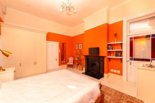 Amina Boutique Hotel - 3