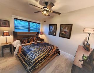 Bali Bungalow - Downtown Cocoa Beach - 1