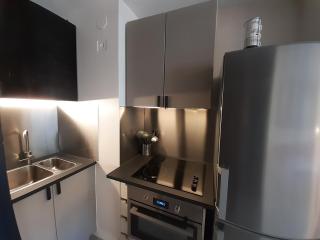 Studio rénové 2 pers. au centre avec balcon, WiFi et parking - FR-1-512-259 - Brides-les-Bains - 9