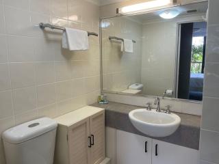 Aristocrat Apartments - Gold Coast - 4