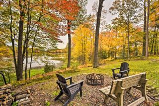 Charming Spooner Cabin - Walk to Goose Lake! - Spooner - 0