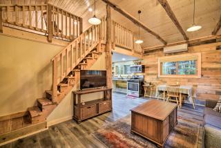 Charming Spooner Cabin - Walk to Goose Lake! - 3