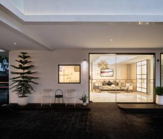 Lucky Hotel Bangkok - 3