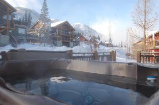 Lush Mountain Accommodations - Golden - 8