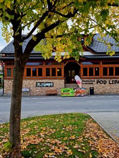 Restaurace a penzion Pod Lipami Metylovice - Metylovice - 0