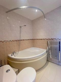 303 Alexandra Avenue HA2 9DX - Pinner - 3