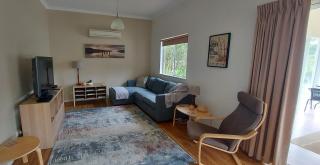 Abbivale Farm Cottage - Harewood - 1
