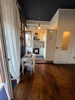 Città Studi Apartment - front metro Lambrate - 9