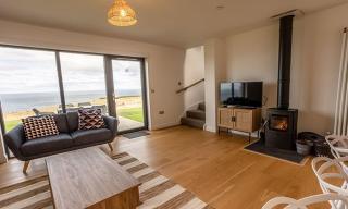 15 - 3 Bedroom Cottage - LP - 5