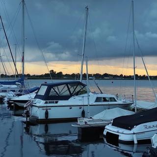 Noclegi na jachcie, accommodation Gdańsk, Trójmiasto, House Boat, dom na wodzie, 2 cabin, gorący prysznic hot shower, WC, rejs gratis, free cruise included - 9