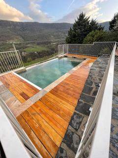Gites en Ardèche avec Piscine et vue magnifique sur la vallée - Rochessauve - 2