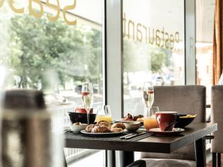 Falkensteiner Hotel Bratislava - Bratislava - 3
