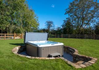 Daisys Barn - 6