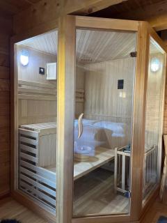 Chalet Biene - Swiss Alp Chalet with Sauna and Jacuzzi - Ulrichen - 4