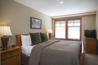 2403 - Two Bedroom Standard Eagle Springs East condo - 6