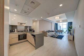 Palm Jumeirah with Beach Access l Spacious 2BR l Mina Azizi - 8