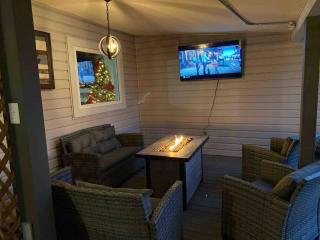 HM w/ LakeView Sunset Cruise Golf Cart Available! - Canyon Lake - 5