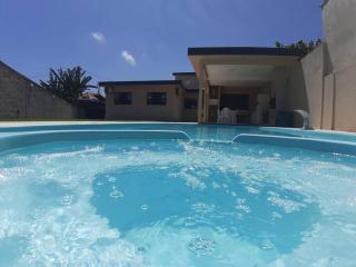 Casa moderna com piscina e churrasqueira - 6