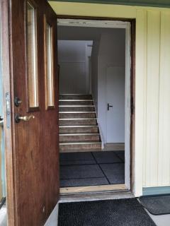 Gula huset, Lakene Ostgård - 9