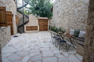 Palazzino Luxury Suites - Lofou - 5