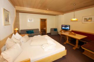 THOMSN Central Hotel & Appartements - Saalbach-Hinterglemm - 1