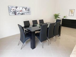 Contemporary Semi Villa Apartment with Private Entrance in Khalda - 4