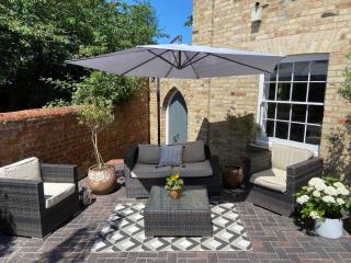 Coach House near the beach - 7