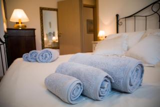 Appartamento con giardino e parcheggio privato - 1