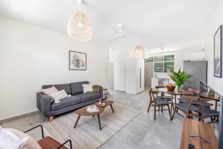 'Botanica Bonita' A Stylish Nightcliff Hideaway - 5