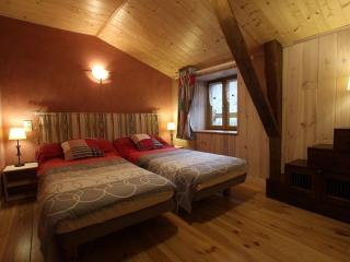 Gîte spacieux avec terrasse surplombant rivière, idéale pour pêche et sports d’eau, tout inclus - FR-1-582-17 - Saint-Julien-des-Chazes - 6
