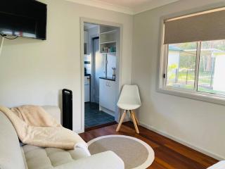 4 mins to Hyams Beach - The Wildlife Shack - Erowal Bay - 2