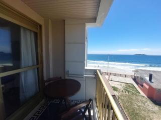 Vista do mar, pé na areia, piscina frente ao mar, piscina aquecida - 4